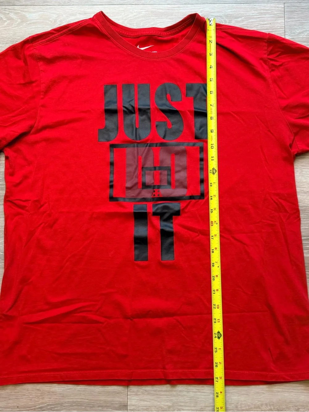 Nike Men’s Red Short Sleeve 'JUST DO IT' Graphic Tee
